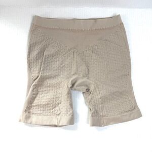 Vanity Fair Textured Shapewear Biker shorts XLarge